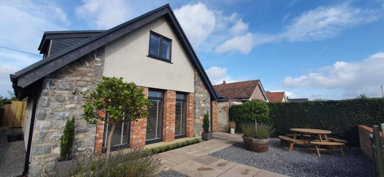 Villa Y Bwythyn Holywell  Exterior foto